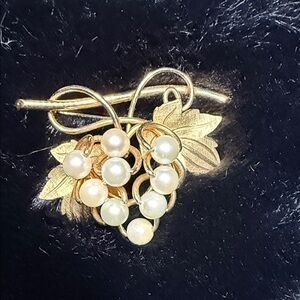 Vintage Jewelry 1/20 12k GF A.C Grape Cluster Brooch